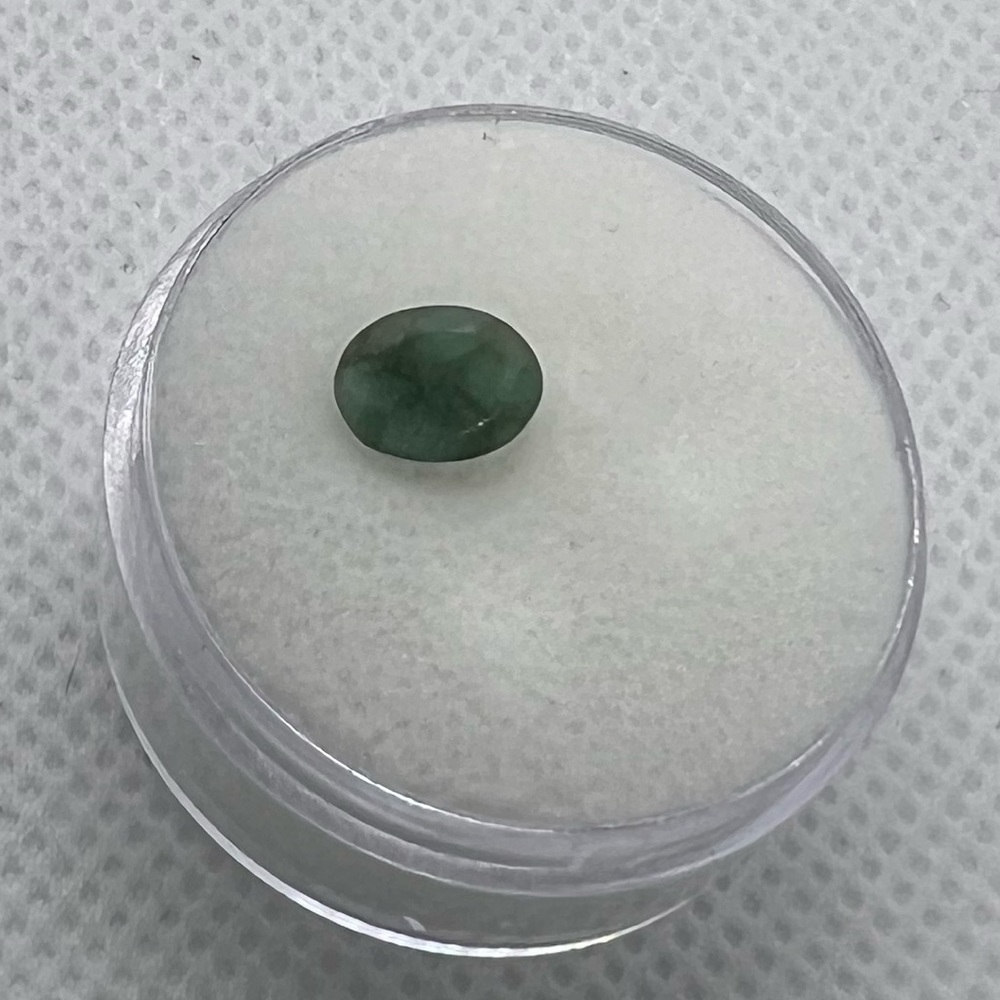 HOLD 1 Carat Natural Emerald Oval Cut